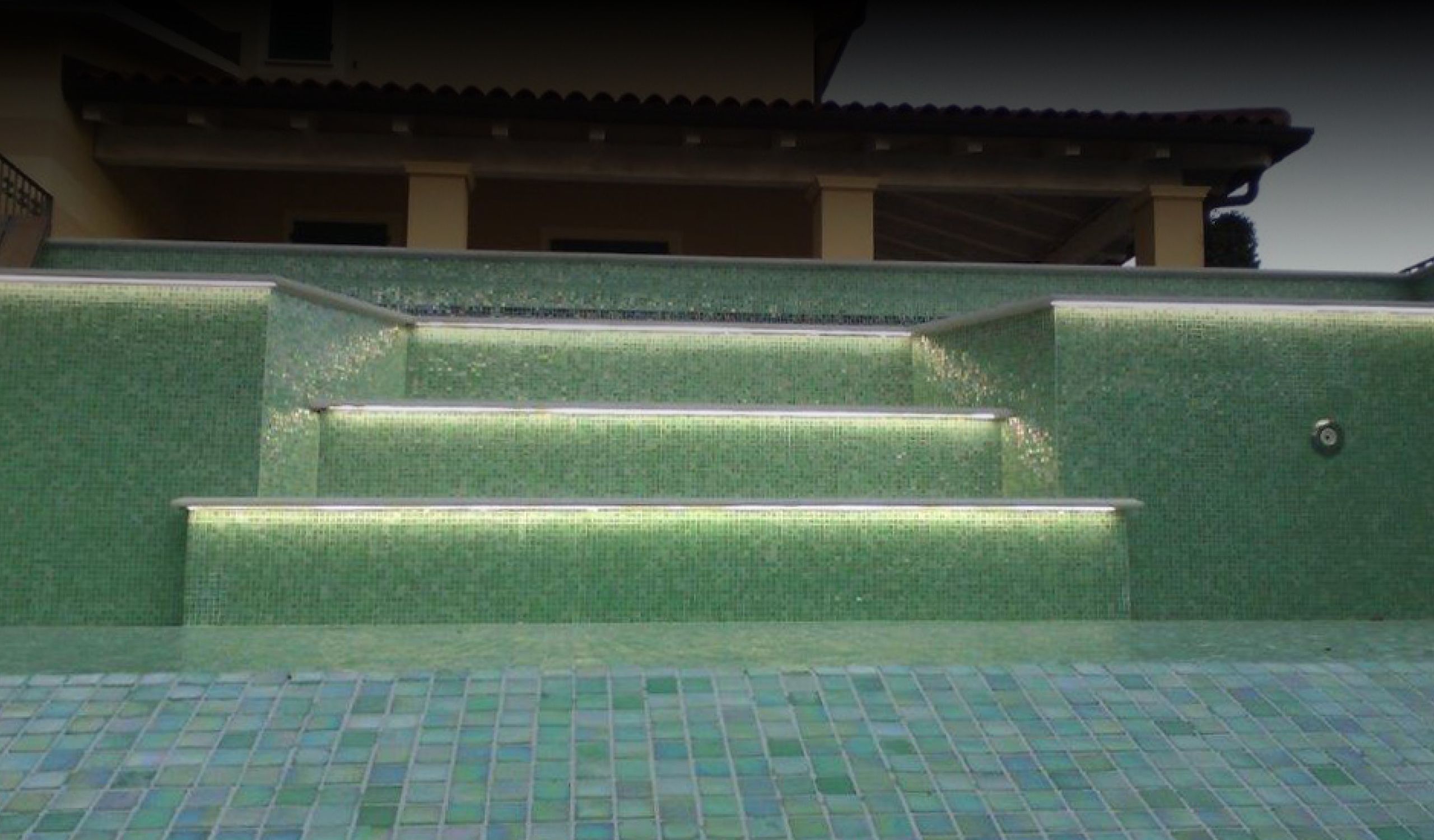 villa con piscina Ceriale