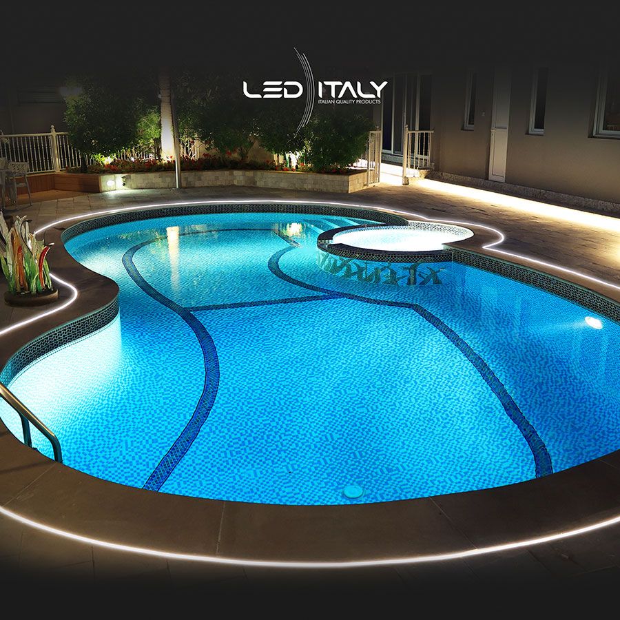 Linea-Luce-Flex-Midi-Line-Side-Light1