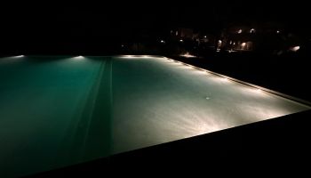 Swimming pool 20x20 m